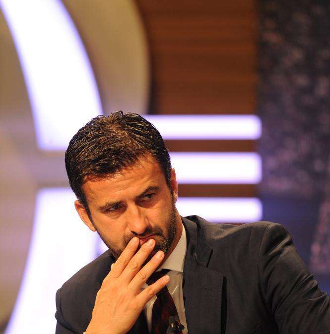 Albania, il ct Panucci: "Vorrei scendere in campo anche io per battere l'Italia"