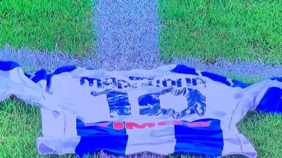 Anche a Crotone in stile Argentina: il Napoli ripropone la maglia in onore di Diego