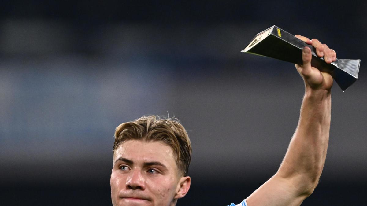 Hojlund e quel gesto dopo il gol che ne racconta il 'cuore caldo'