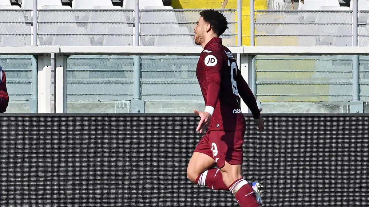 Riecco Simeone: l'ex azzurro torna tra i convocati di Baroni per Fiorentina-Napoli