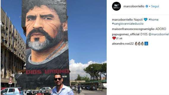 FOTO - Borriello torna a Napoli e posta il murales di Maradona: spunta anche il commento di 'Papu' Gomez