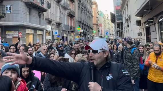 Metroman multato a Napoli: musica ad alto volume non autorizzata a via Toledo 