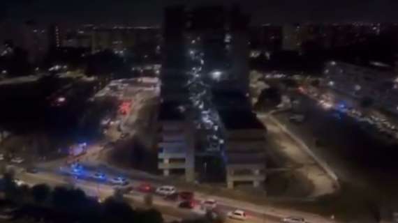 Tragedia a Scampia, crollo alla Vela Celeste: c'è una vittima e diversi feriti