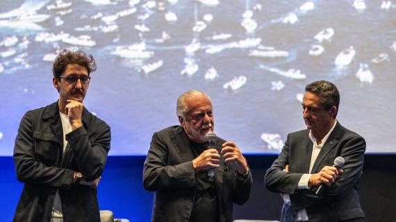 ADL sul palco: “Stiamo già girando nuovo film sul Napoli! Felice della risalita del Sud, ma serve riformare calcio per i ragazzini”