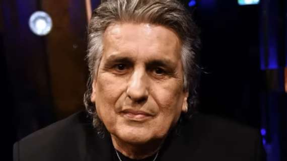 Toto Cotugno è morto: lo storico cantautore italiano aveva 80 anni