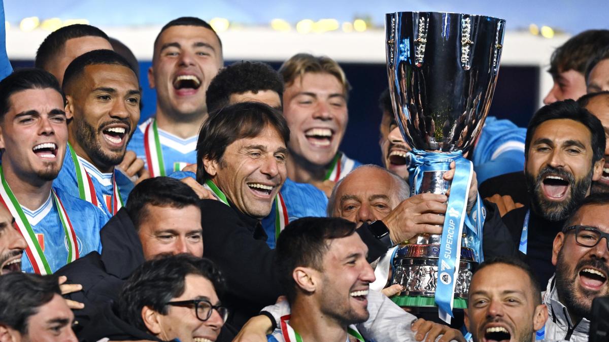 Che Natale con Conte, Neres e Hojlund! A San Gregorio Armeno le loro statuine vanno come il pane