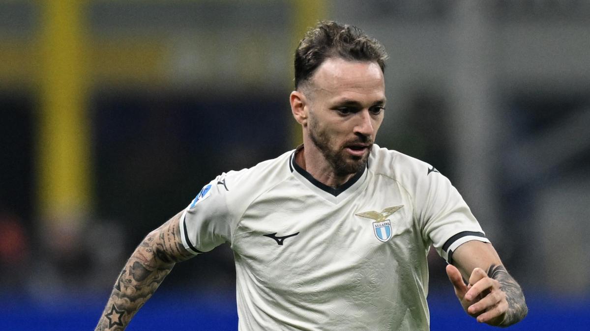 Lazio, Lazzari: "Coppa Italia? C'è il Napoli, campionato non va abbandonato!"