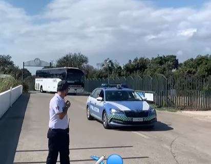 Il Napoli parte per Reggio Emilia: la partenza dell'autobus da Castel Volturno
