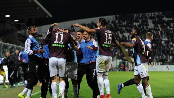 Serie B, la Salernitana vince l'andata play-out col Venezia: all'Arechi finisce 2-1