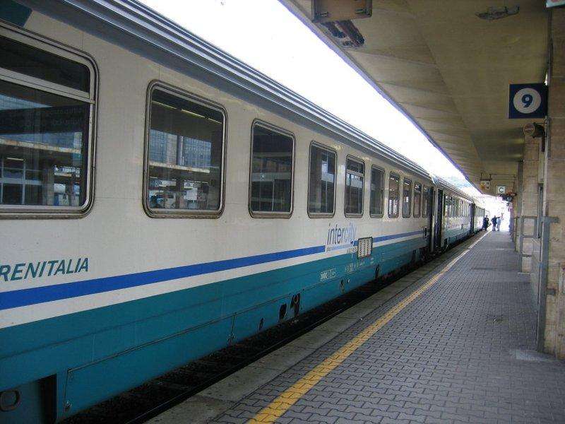 "Danni per cinquecento mila euro". A Trenitalia ora crescerà il naso, la Procura: sui treni danni non elevati