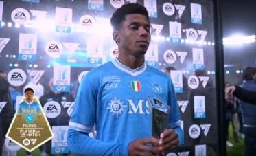 Neres si prende il palcoscenico in finale di Supercoppa: è lui l'MVP di Napoli-Bologna