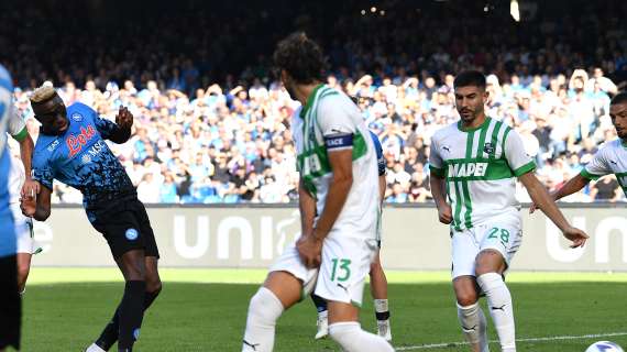 Moviola CdS - Al Napoli manca un rigore! Fa discutere il rosso a Laurienté