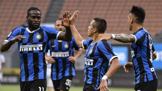 L'Inter annienta il Brescia 6-0, rondinelle ormai già con la testa in Serie B