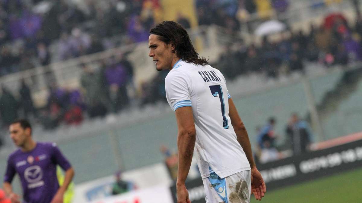 Come può il Real prendere Cavani? Le banche spagnole reclamano i soldi prestati: la situazione...