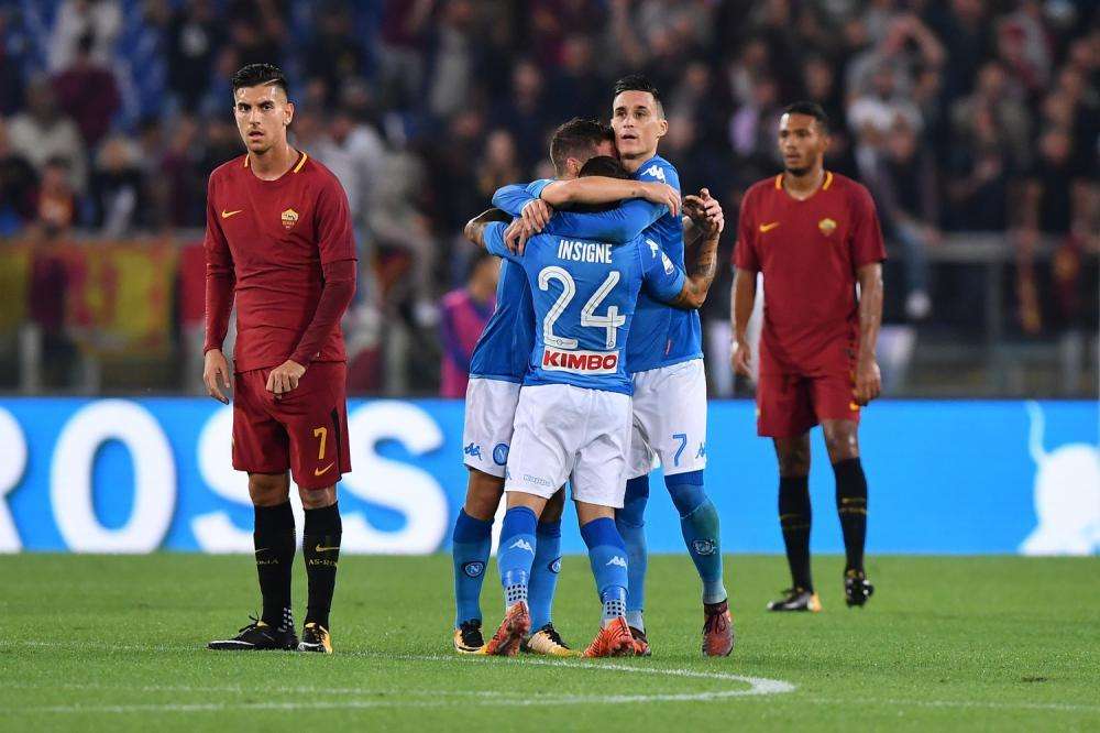Primo tempo da favola! Il Napoli avanti ed in controllo all'Olimpico: Roma mai al tiro