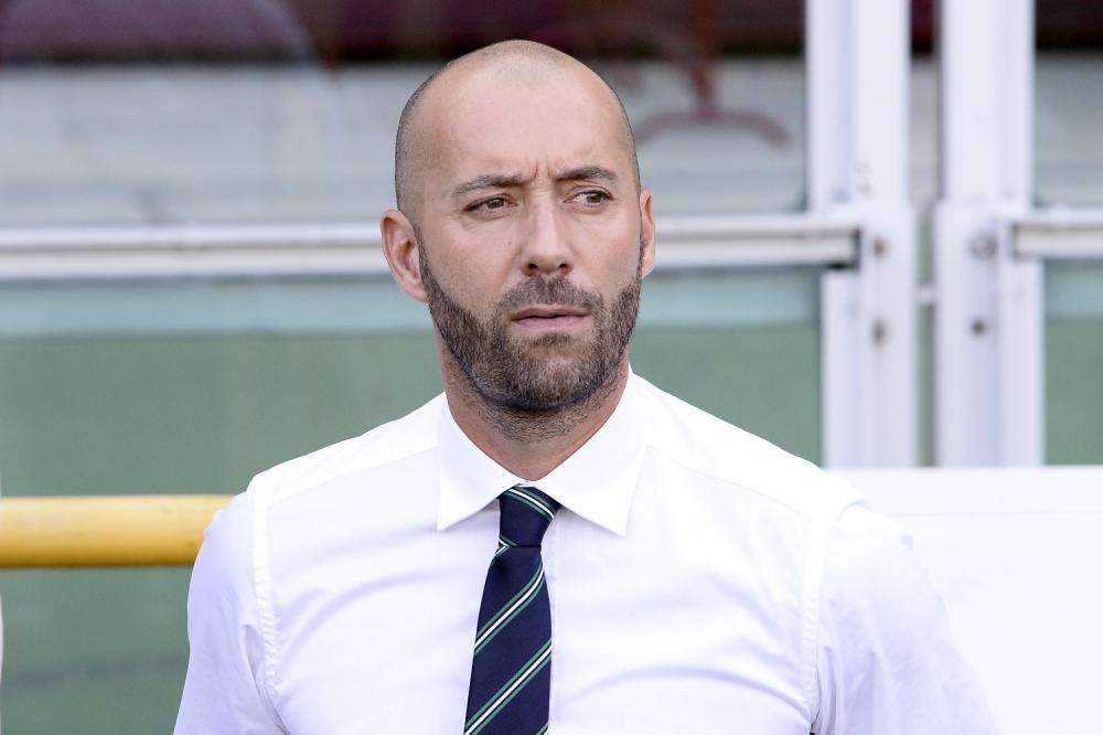 Sassuolo, Bucchi in conferenza: "Un palo e due legni contro i più forti d'Europa! Peccato per il 2-1, su Mertens e Paolo..."