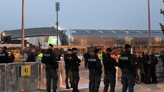 Gazzetta - Tifosi Napoli provano a forzare blocco Polizia: cos'è accaduto a Lecce