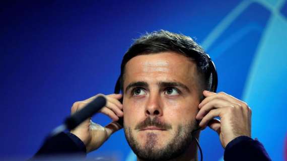 Juve, Pjanic anticipa la ripresa degli allenamenti: si proverà a recuperarlo per il Napoli