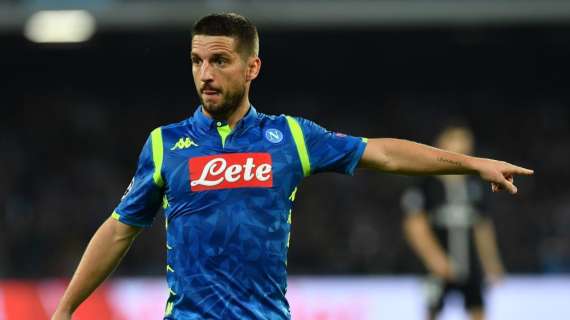 Problema per Mertens durante il match col Psg, distorsione alla spalla per il belga