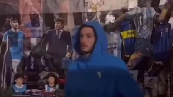 Kvara e l'ultimo saluto a Napoli: sul web circola un video a largo Maradona