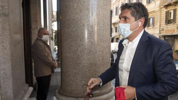 Serie A, l'ad De Siervo: "Emozionante vedere i tifosi. Primo passo verso la normalità"