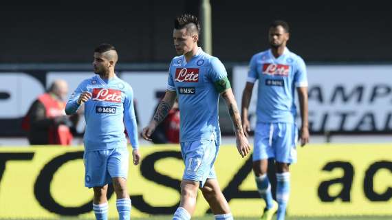 RILEGGI IL LIVE - Chievo-Napoli 2-0 (12' Dramè, 43' Thereau): FINITA - Addio scudetto. Napoli sconfitto a Verona, la crisi continua.