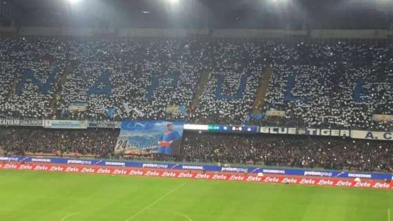 Al 45’ è 1-0: dominio azzurro al San Paolo, Inter in dieci uomini