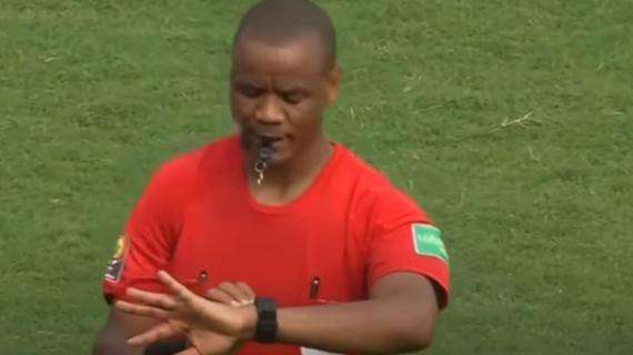 L'arbitro combina guai, Sikazwe fa disastri in Belgio-Canada. In Coppa d'Africa fischiò la fine all'85'