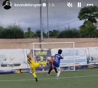 Baby De Bruyne show! Giocate da campioncino col Real Casarea per il figlio dell'azzurro