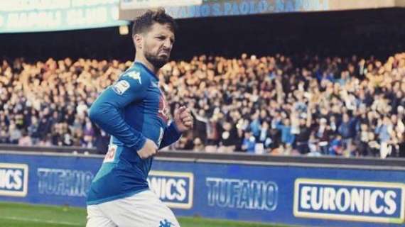 FOTO - Mertens scherza sui social con la sua esultanza: "Quando qualcuno scoreggia dalle tribune..."