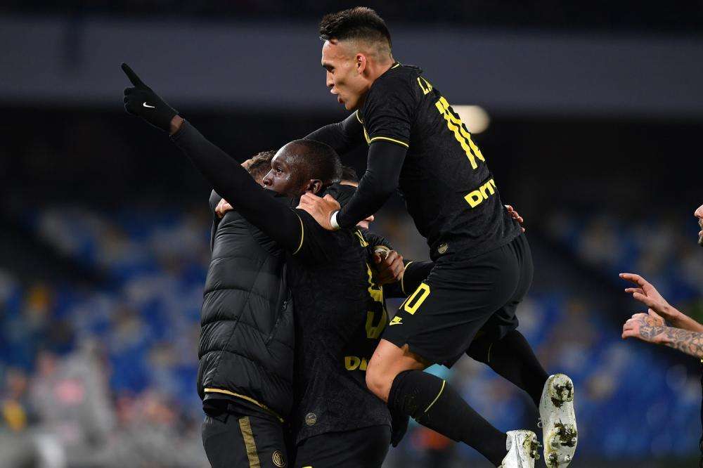 La moviola della Gazzetta: "Negato rigore a Lautaro. Non c'era rosso a Barella"