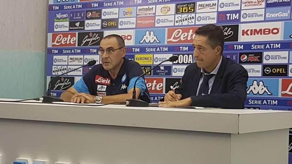 Sarri in conferenza: "Dominando perdiamo percezione del pericolo. Scudetto? Ritmo oltre i 90 punti, ma pensiamo a mercoledì! Sarà dura..."