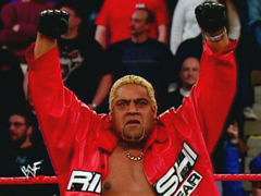 Curiosità: De Laurentiis ingaggia l'asso del wrestling Rikishi