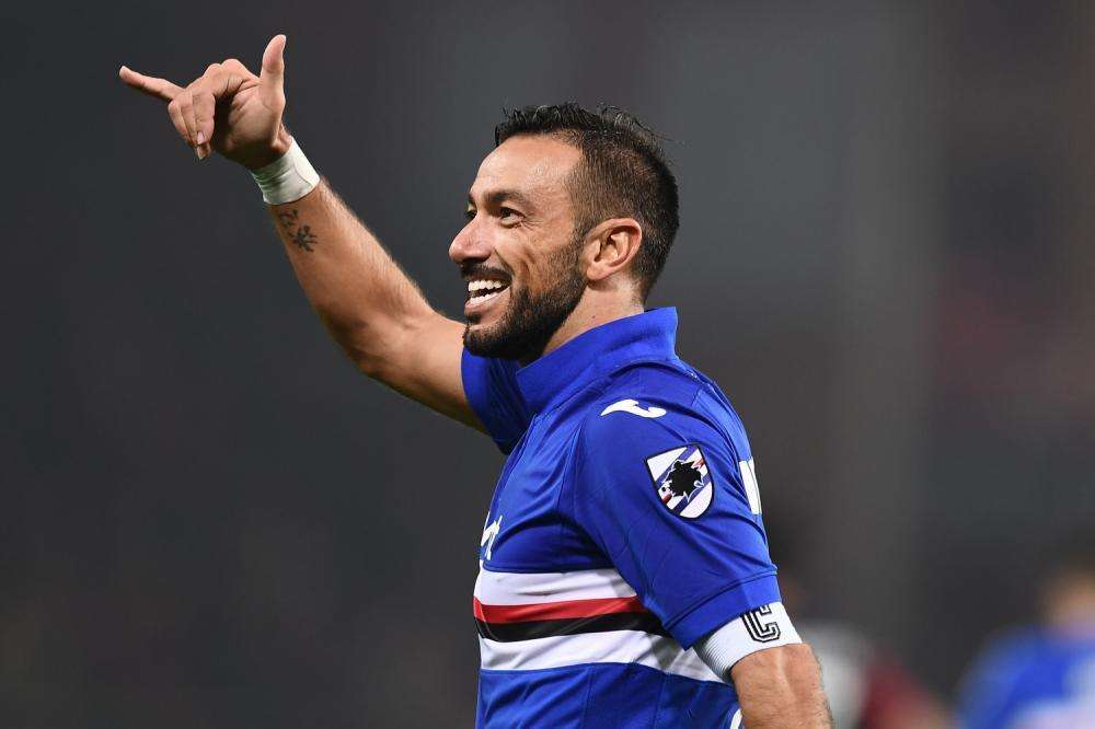 Grande accoglienza dal San Paolo per Quagliarella: l'attaccante si prende gli applausi del pubblico azzurro