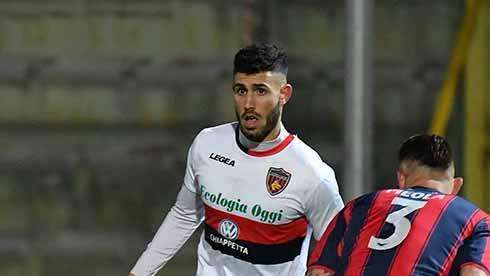 Cosenza, l'azzurro Tutino: "Non posso chiedere di poter essere aggregato al Napoli, devo fare tanta strada"