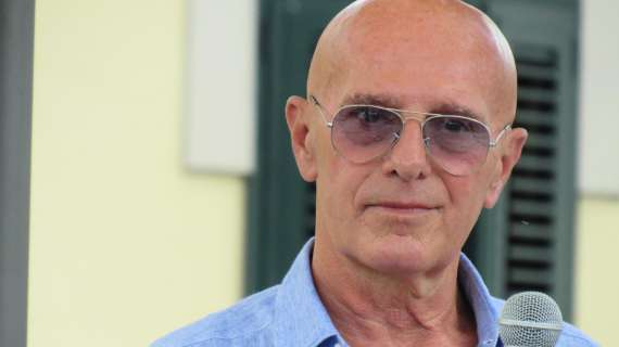 Sacchi rivela: "Maradona mi telefonò per portarmi al Napoli! Per convincermi disse che con lui si partiva 1-0..."