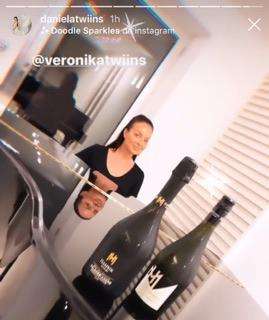 FOTO - A Napoli anche Lady Lobotka: la cantante neo-mamma scopre il lungomare