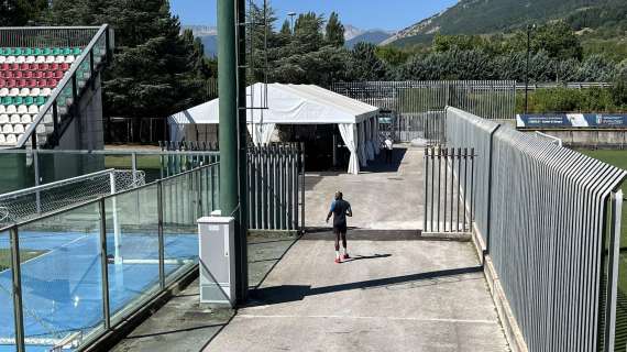 FOTO - Osimhen ancora affaticato: solo allenamento in palestra. Assente Kvara