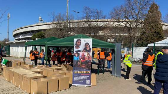 FOTO - Verona, dalla vergogna alla solidarietà: raccolta di beni per la popolazione ucraina