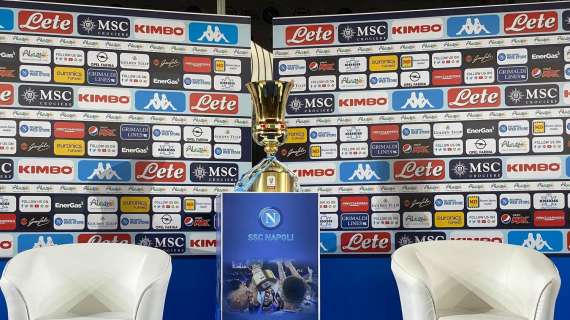 FOTO - ADL e Gattuso in conferenza: esposta anche la Coppa Italia