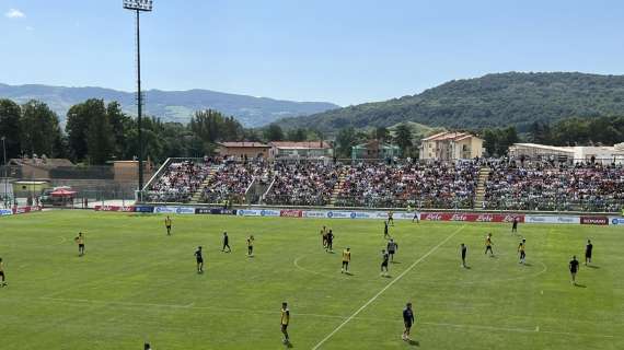Olivera e Ounas su rigore: Napoli avanti 2-0 all’intervallo contro il Castel di Sangro