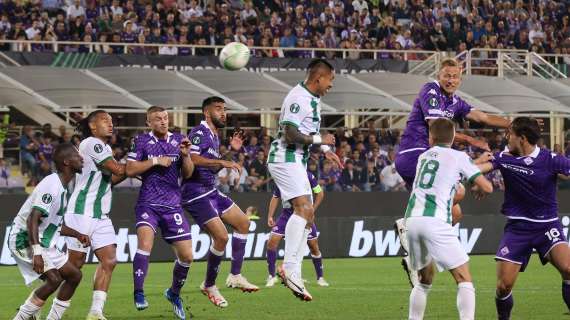 La Fiorentina si salva nel recupero in Conference League: da 0-2 a 2-2 col Ferencvaros in casa