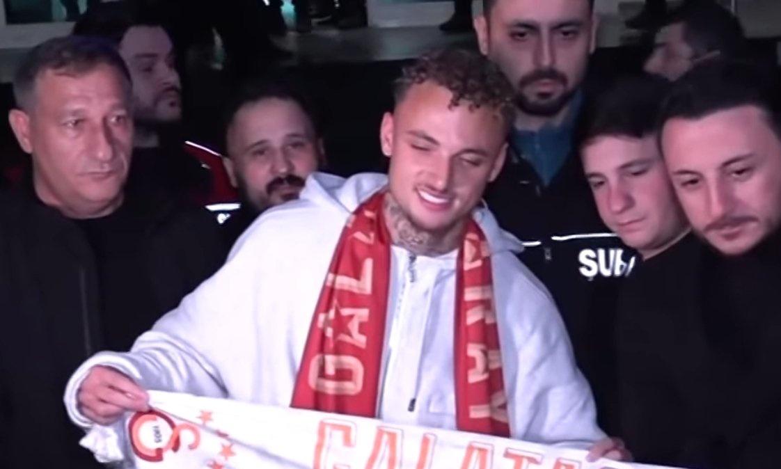 Lang, che accoglienza a Istanbul: “Felicissimo! Il Galatasaray è un club molto grande”