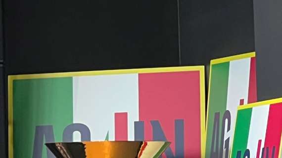 Presentazione ritiri, c'è anche la Coppa del quarto Scudetto del Napoli
