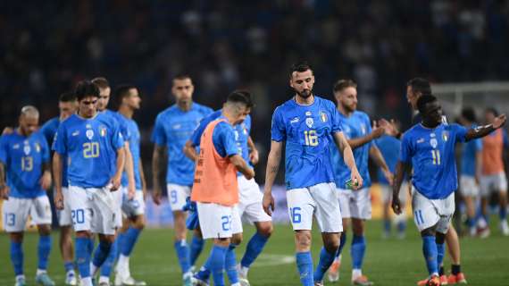 "Brutti, depressi, molli e già in vacanza!", la Gazzetta distrugge l'Italia