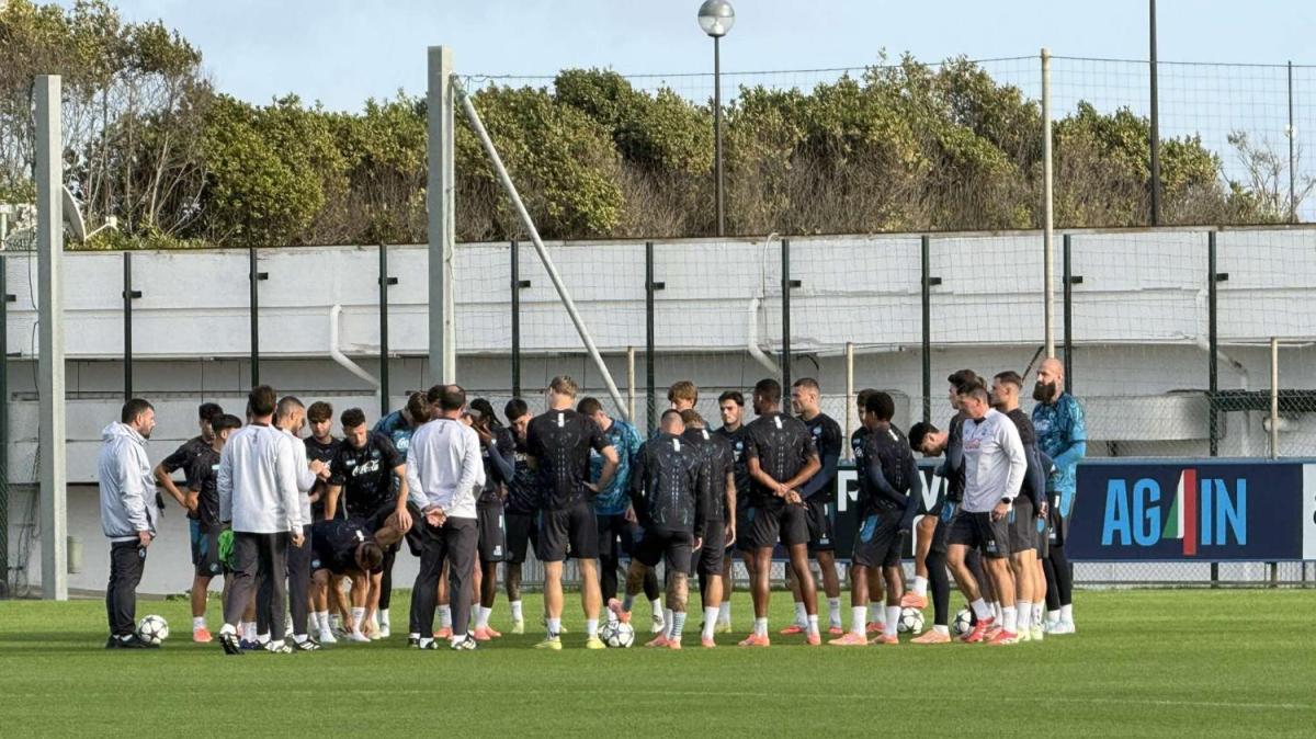 Rifinitura cominciata a Castel Volturno: due assenze per Conte