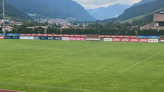 FOTO TN - Prima novità con Spalletti: niente cerchio, a centrocampo c'è un quadrato