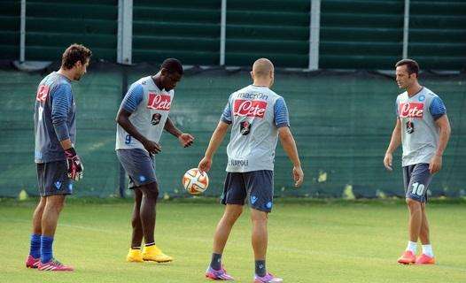 FOTO -  SSC Napoli: allenamento mattutino per gli azzurri: lavoro tecnico e partitella 6 vs 6