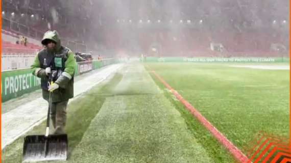 FOTO - A Mosca nevica: Spartak-Napoli si giocherà col pallone rosso