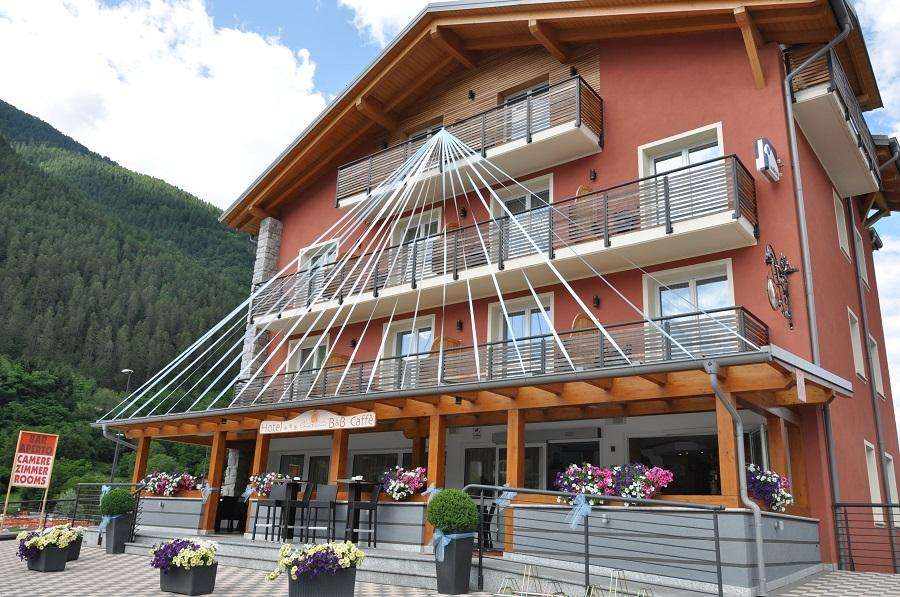 Domani inizia il ritiro: il Napoli arriverà a Dimaro alle 13, nel pomeriggio primo allenamento